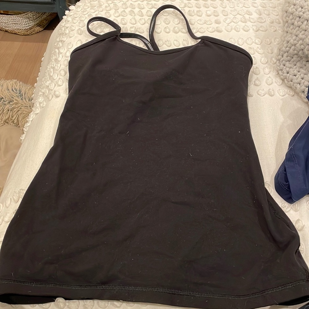 Lulu lemon y back built in bra yoga top
